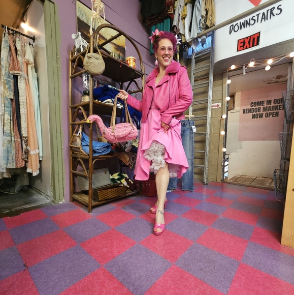 I'm Not On Trend! - Picture 2 of 4